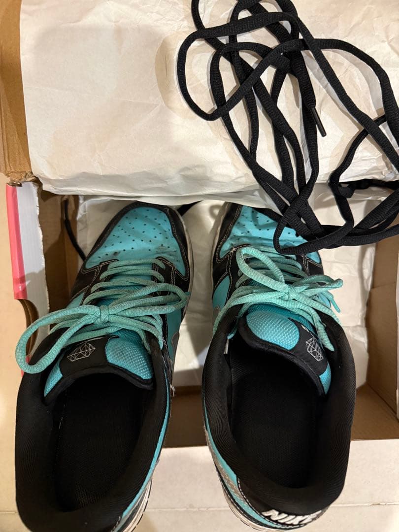 靴 NIKE DUNK Low SB x Diamond Tiffany