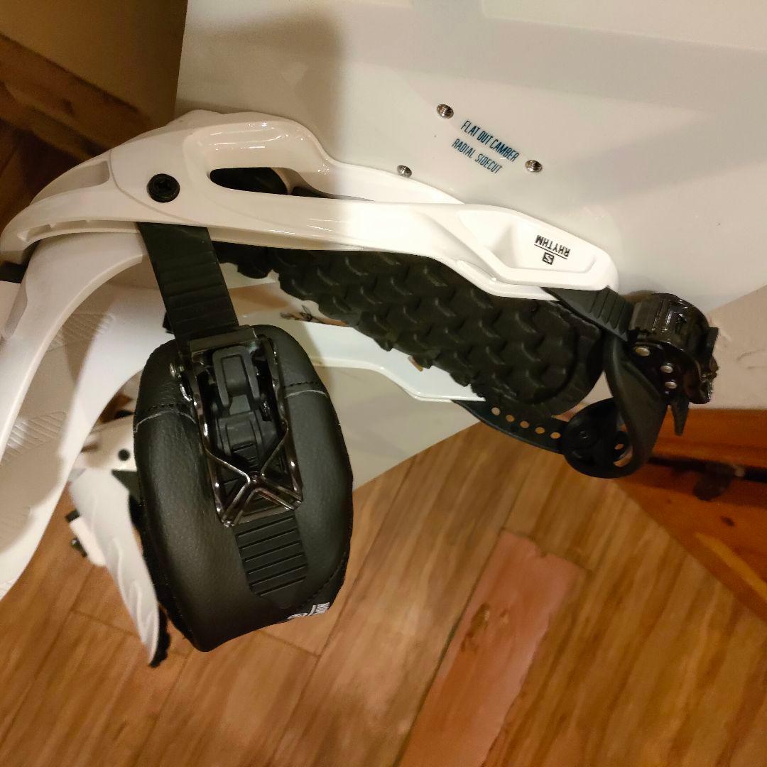 SALOMON　サロモン　スノーボード LOTUS　135　ビンディングS