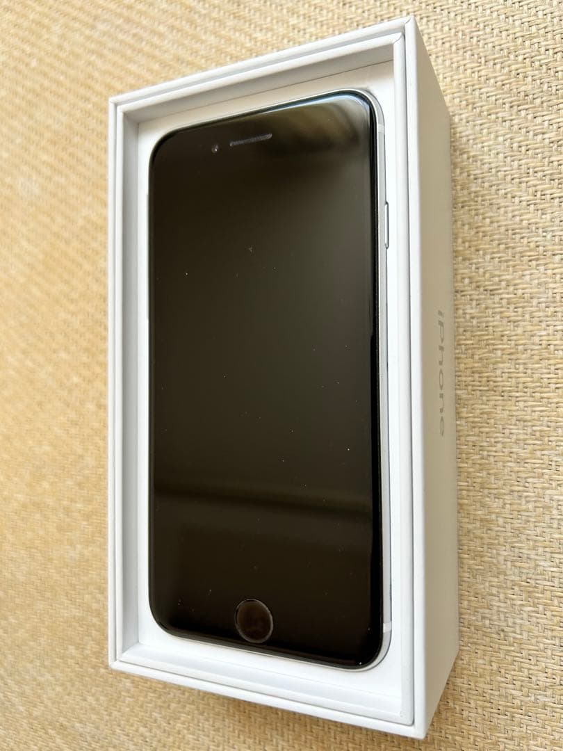 iPhoneSE 第2世代　ホワイト　64GB 箱あり