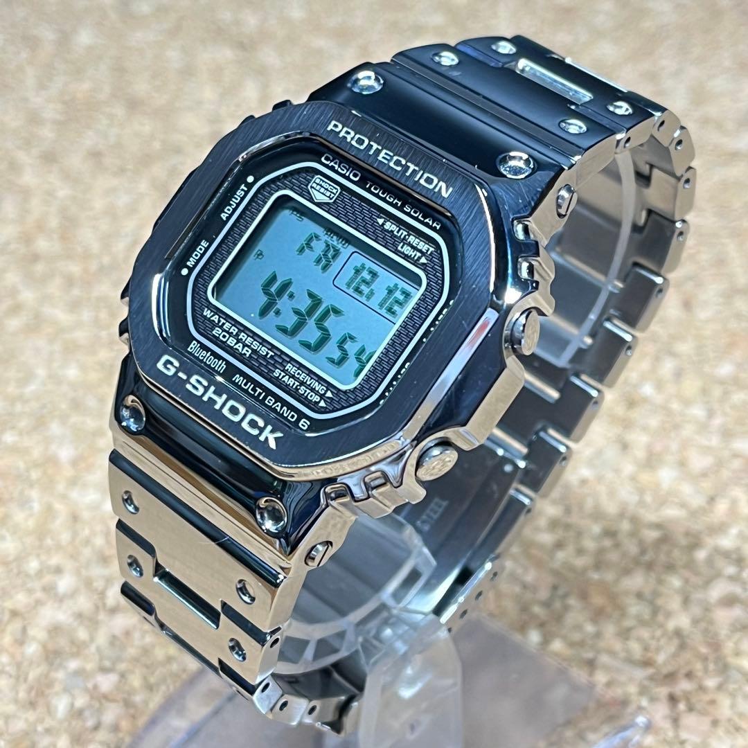 カシオGーSHOCK/GMWーB5000Dー1JFメタリックカバード電波ソーラー