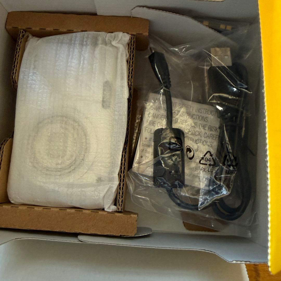 Nikon COOLPIX A100 デジタルカメラ シルバー 光学5倍