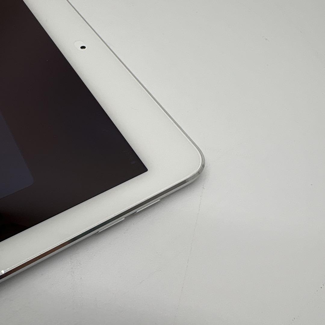 り*ん様 iPad Air2 第2世代 128GB 9.7 シルバー カバー・フ