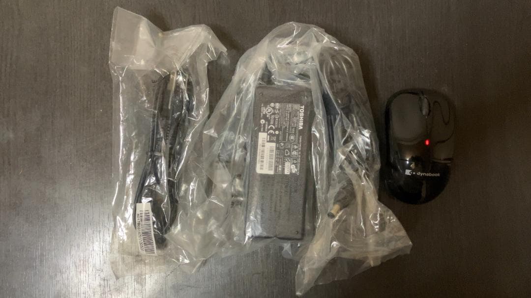 東芝 ノートパソコン dynabook T552/58HB