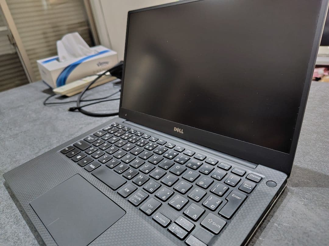 DELL XPS13 (9350) 美品　要バッテリー交換