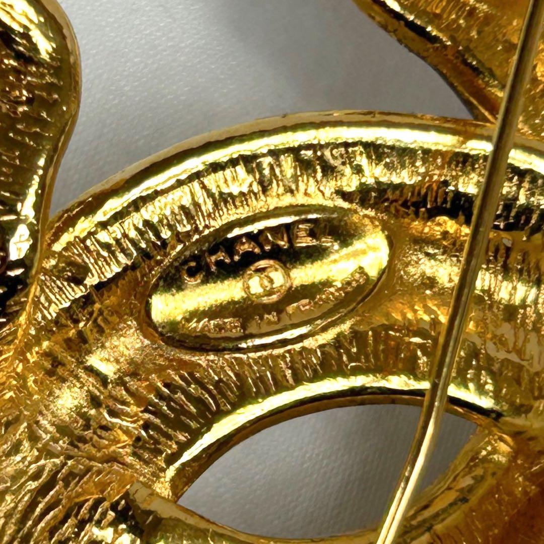 シャネル　CHANEL ブローチ　ココマーク マトラッセ　キルティング