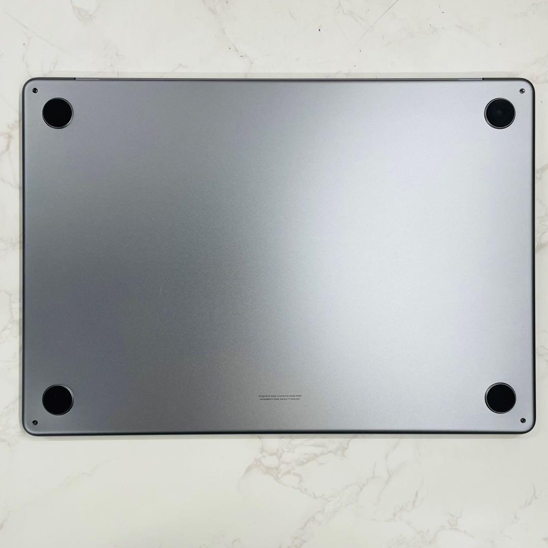 MacBook Air 15インチ M2 2023 16GB SSD 512GB