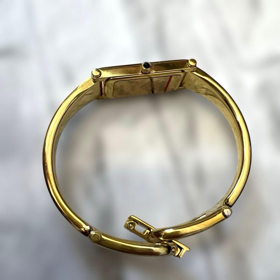 GUCCI 腕時計 1500L バングル シェル文字盤 レディース