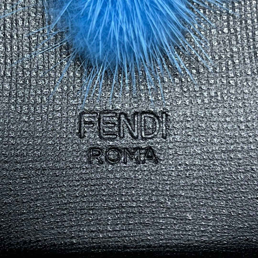 【正規品】FENDI ブルーファー イニシャル文字 スマホケース iPhone8