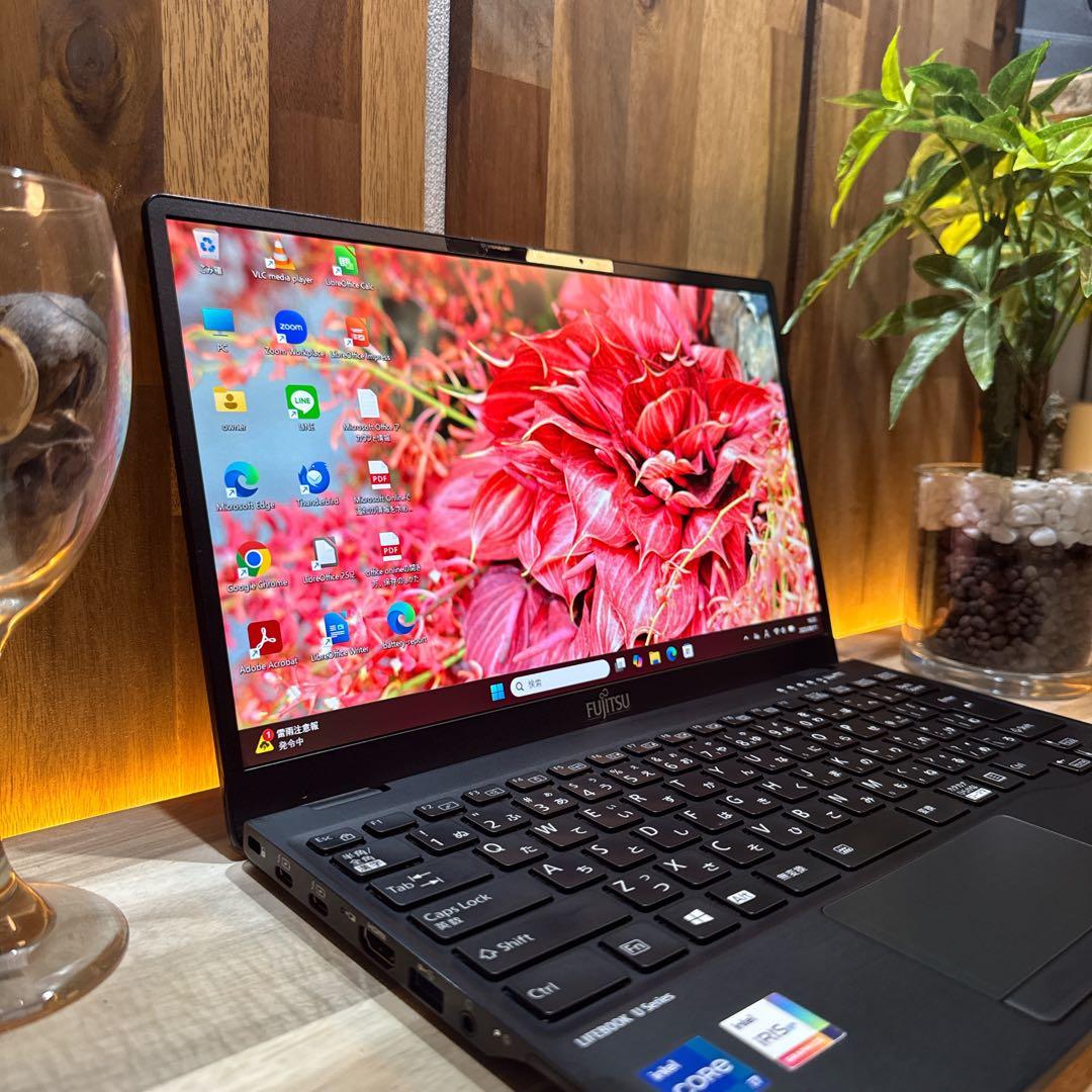 準美品‼️LIFEBOOK☘️最高峰i7☘第11世代☘️メモリ16GB☘ノートパソコン