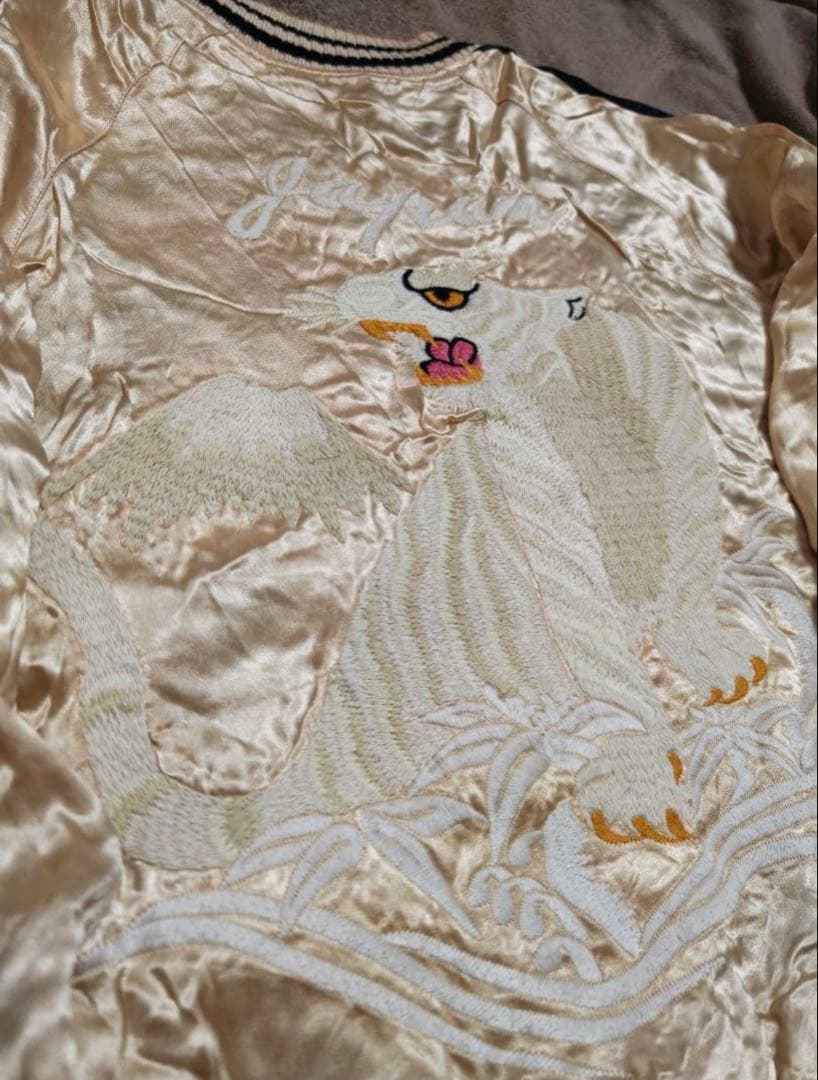 AVIREX USA 日本限定　スカジャン　２面用　コディアック　別珍　レーヨン