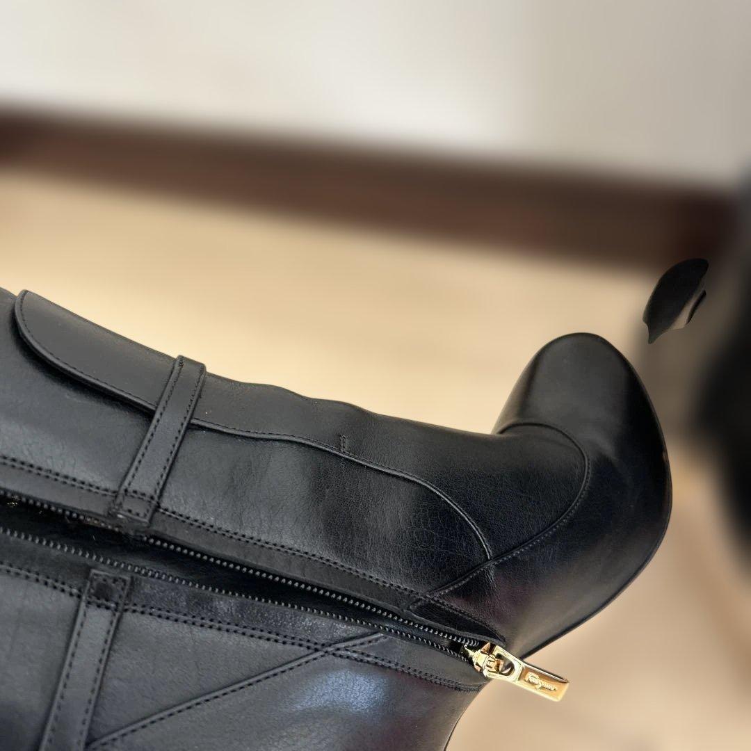 L*a様 Salvatore Ferragamo ブラックヒールブーツ 37.5