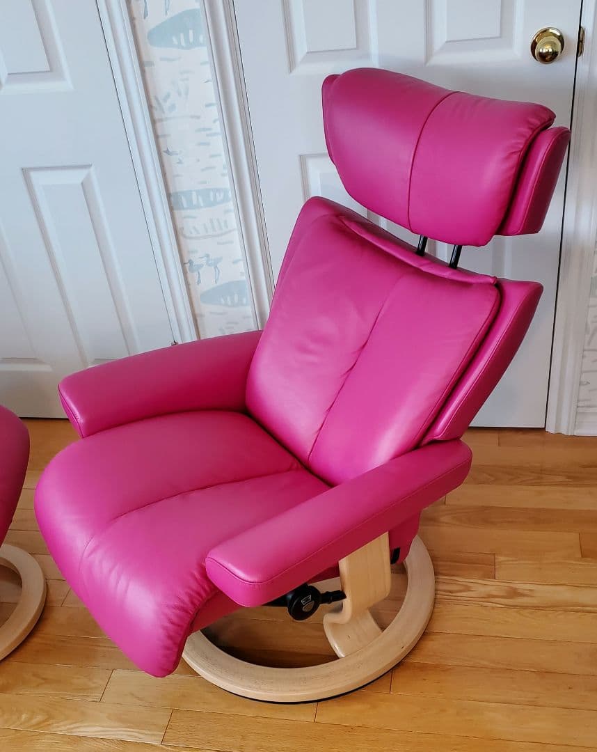 AZさま★（送料込）ストレスレスチェア本体　マジック　ラズベリーカラー