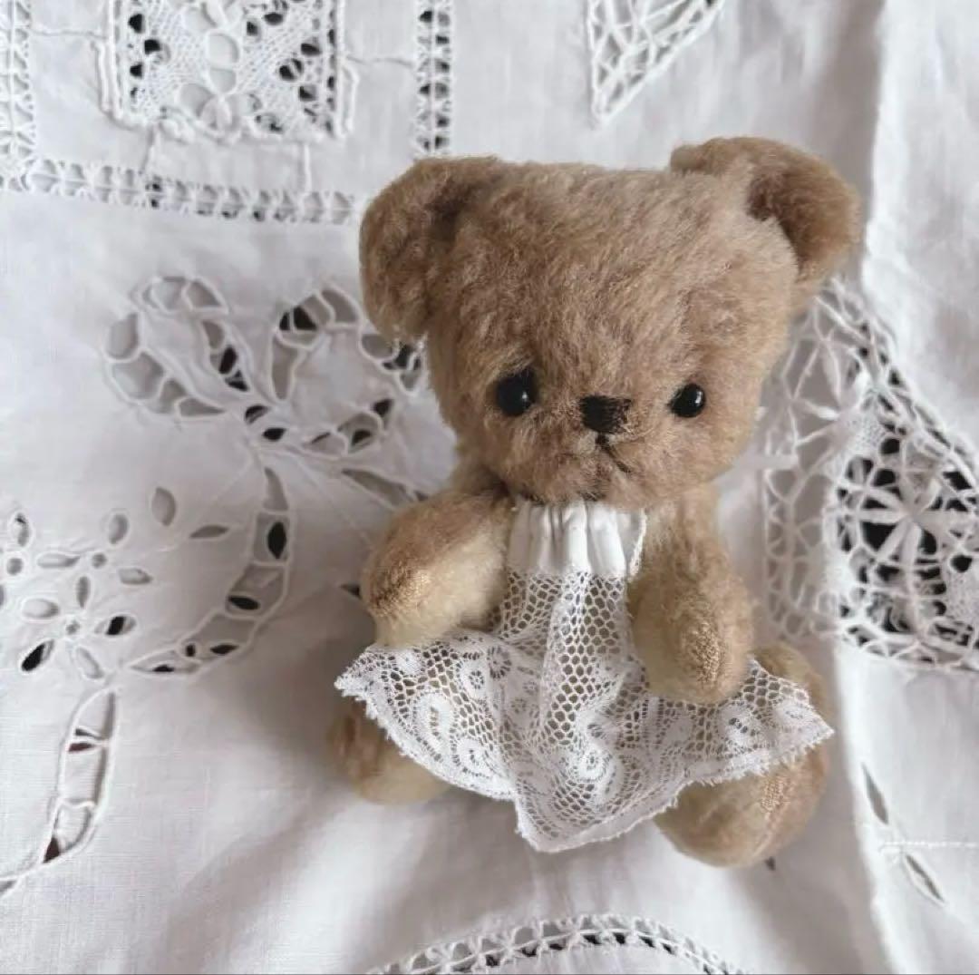 小さい子　ヴィンテージベア　アンティークベア　エプロン付き