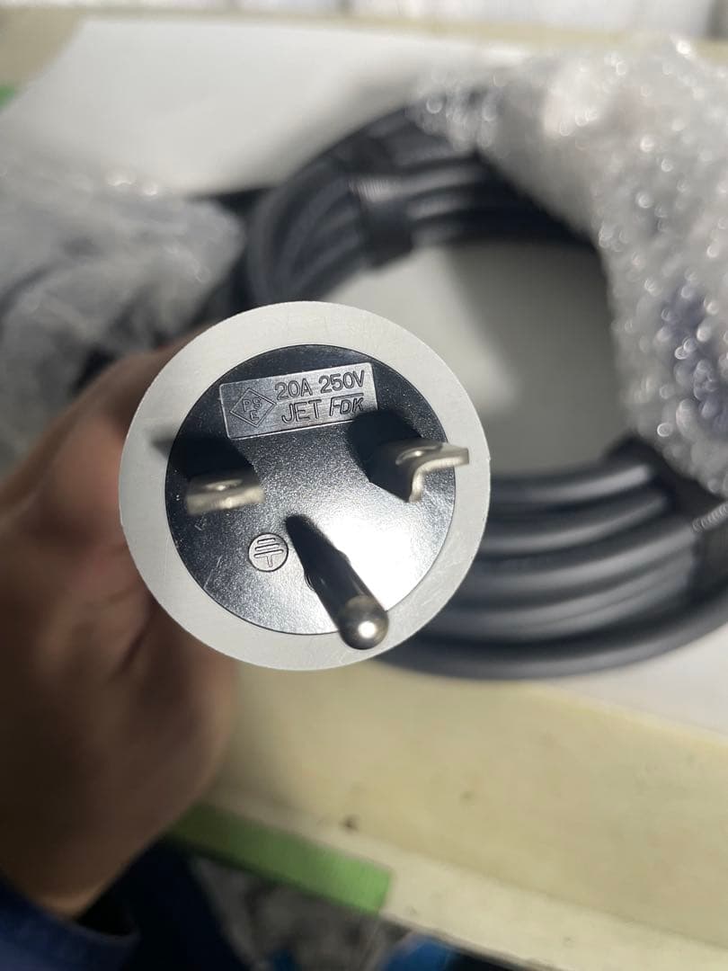 やまくら　日産　リーフ　充電ケーブル　3NK5E