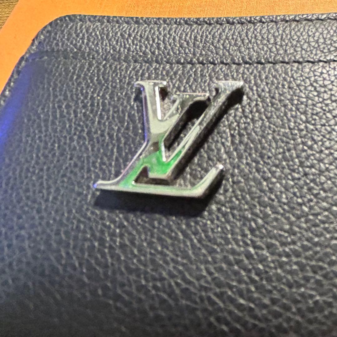 ルイヴィトン　美品　ロックミー　ジッピーパース LOUIS VUITTON