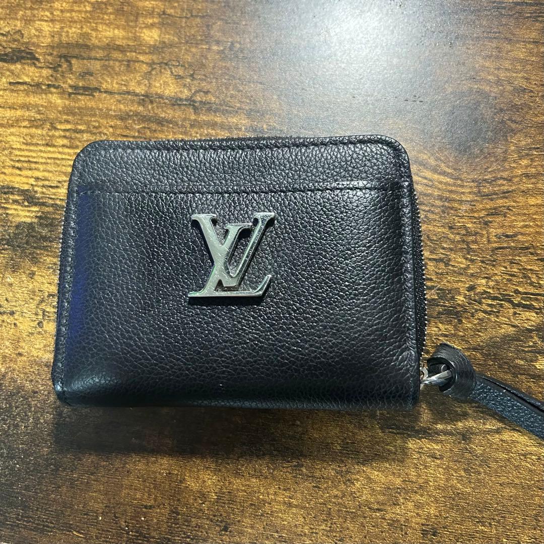 ルイヴィトン　美品　ロックミー　ジッピーパース LOUIS VUITTON