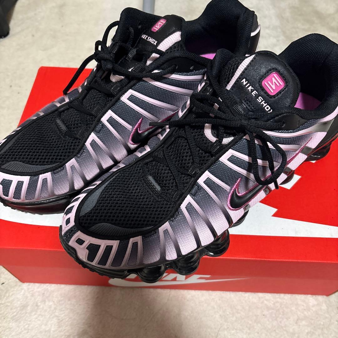 NIKE SHOX スニーカー 11.5 ブラック/ピンク