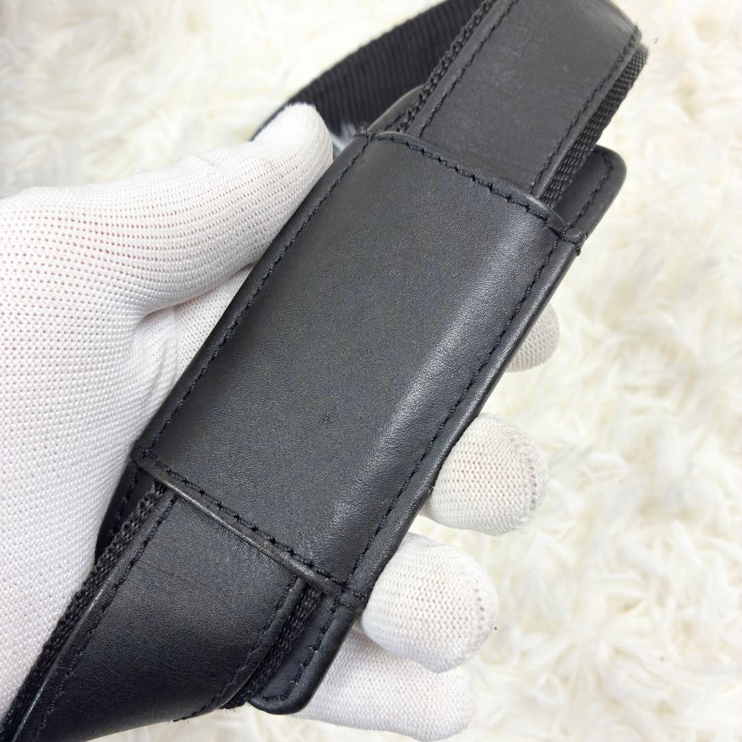 ヴィスコンティ 本革 メッセンジャーバッグ　ショルダーバッグ　A4可　ブラック