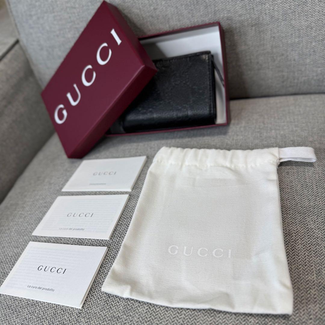 GUCCI グッチ GGエンブレム スモールウォレット 二つ折り財布