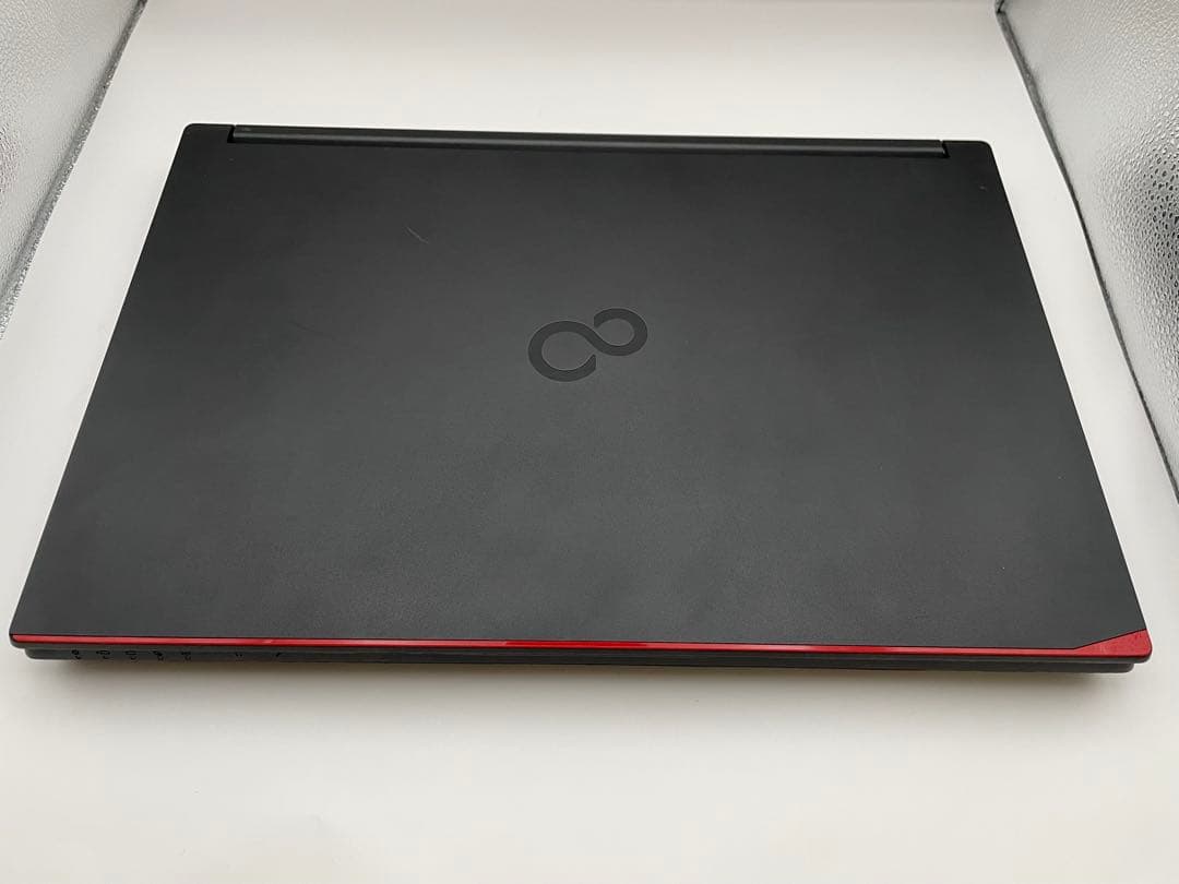 ノートPC/黒/i5/20GB/256GB/Office2024/FUJITSU