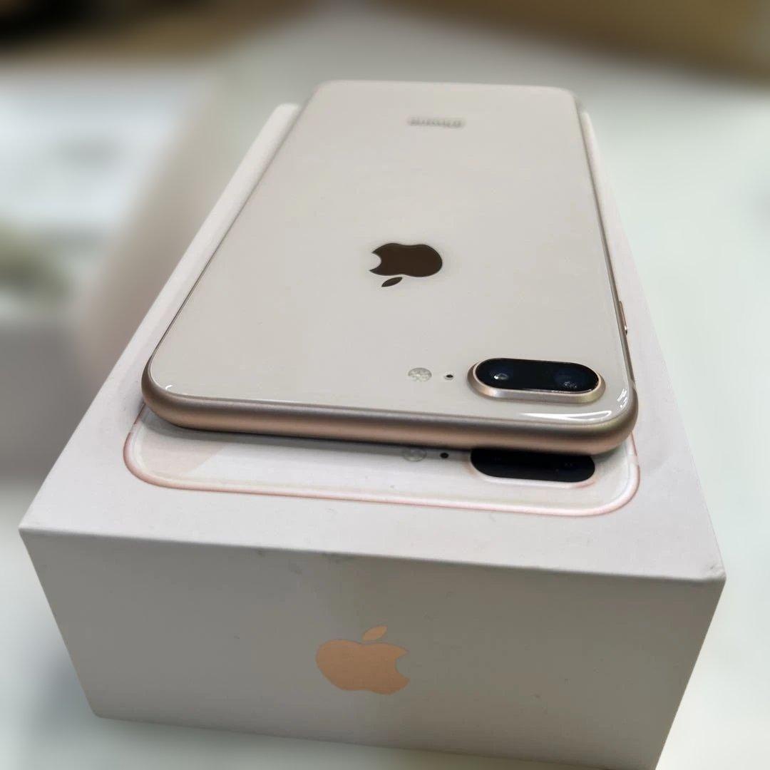 7174 【美品】100% iPhone8plus 256GB simロック解除