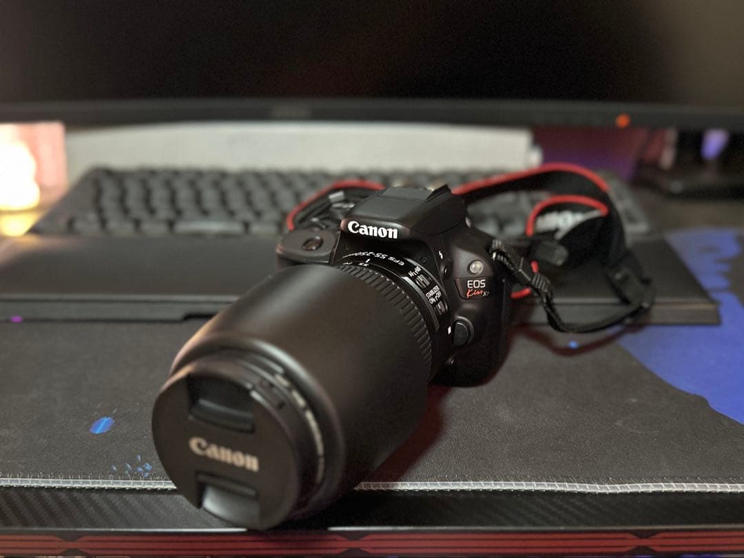 【Canon】EOS Kiss X7 ダブルズームキット ＋ 付属品多数