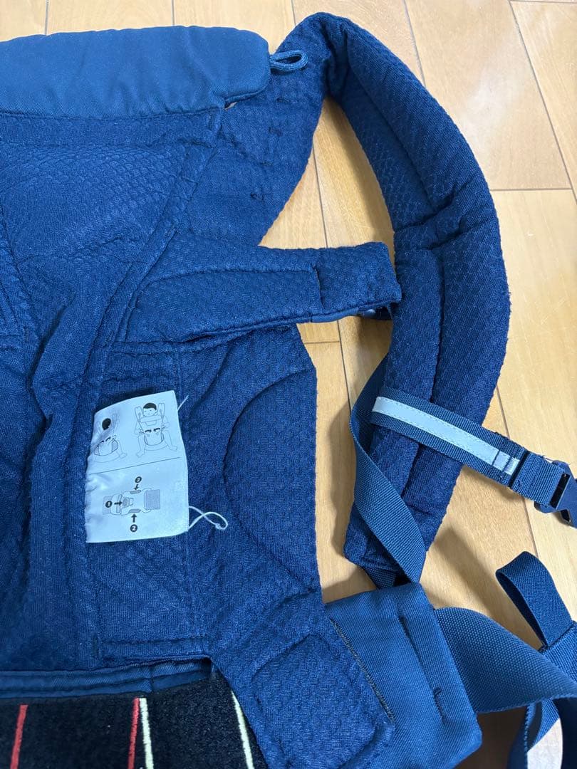 【送料無料】正規品　エルゴベビー　オムニブリーズ　抱っこ紐　メッシュ　ネイビー