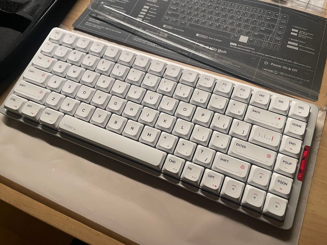 IQUNIX MQ80 ホワイト