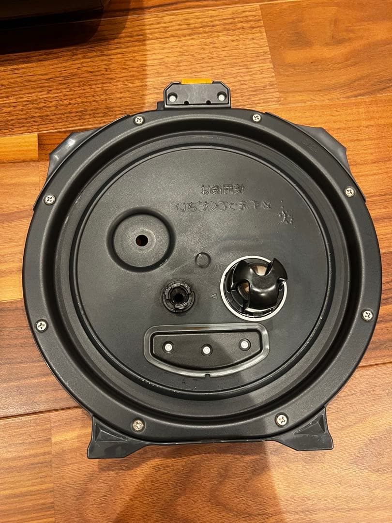 【ジャンク品】象印 炎舞炊きNW-LB18型ブラック 炊飯器 10合炊き