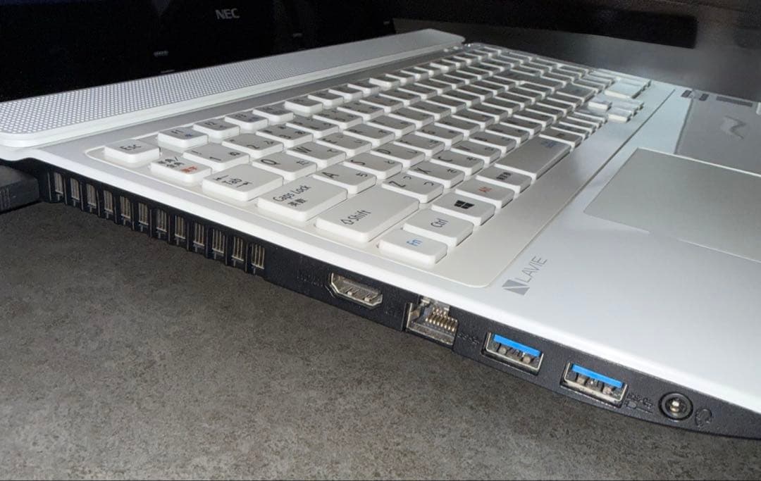 NEC LAVIE Smart NS PC-SN224FSA5-1 初期化済み