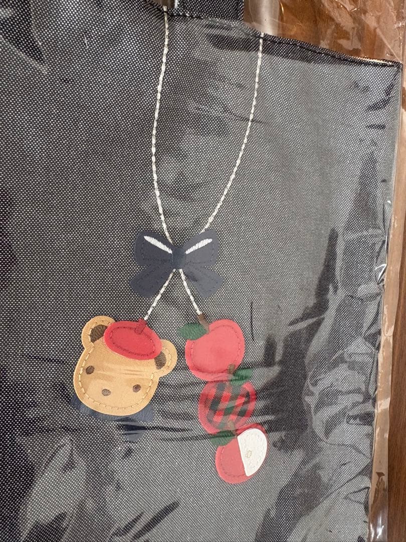 ☆新品未開封☆familiar カスタマイズバッグ　vip限定ブラック×シルバー