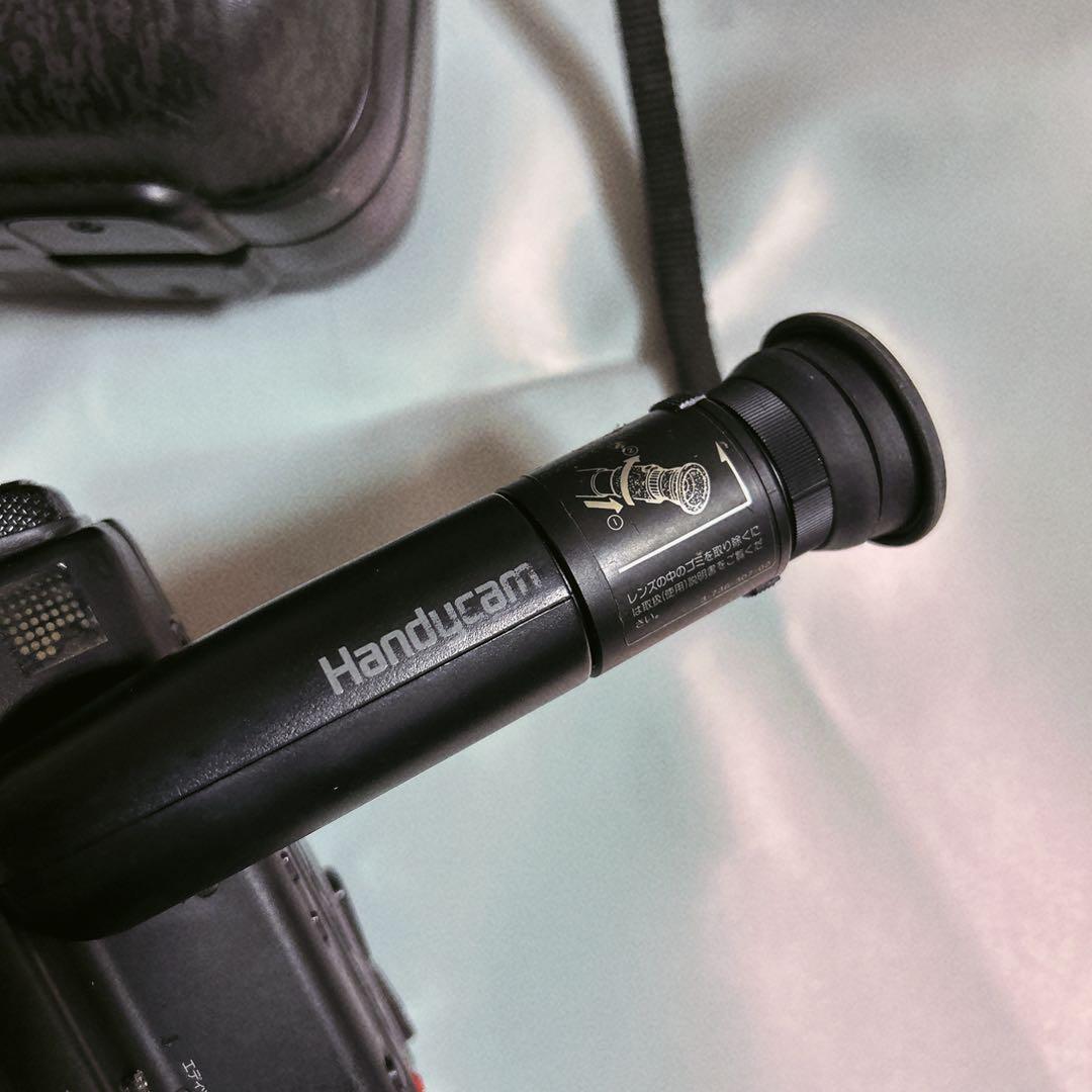 SONY ハンディカム　CCD TR55 ビデオカメラ　NP-77