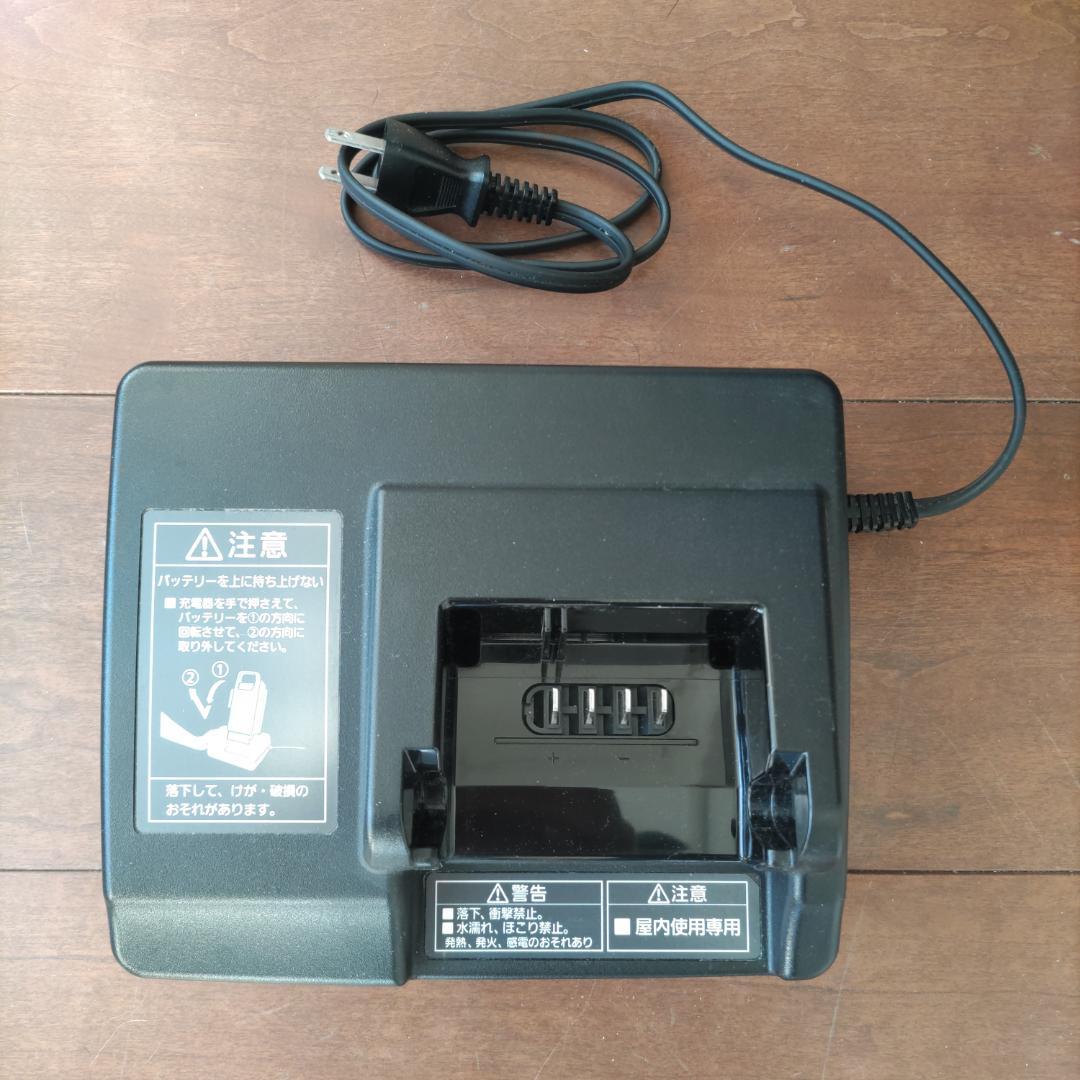 パナソニック電動自転車用充電器 NKJ073Z