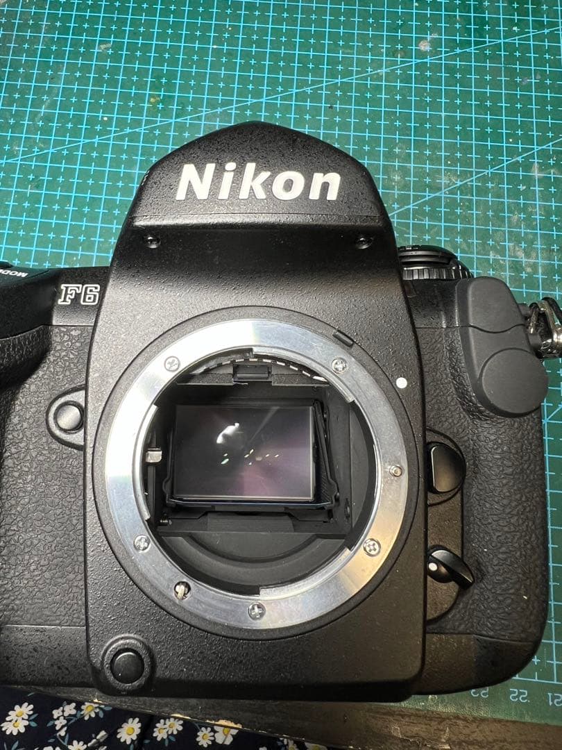 Nikon(ニコン) F6 ボディ オートフォーカス フィルムカメラ