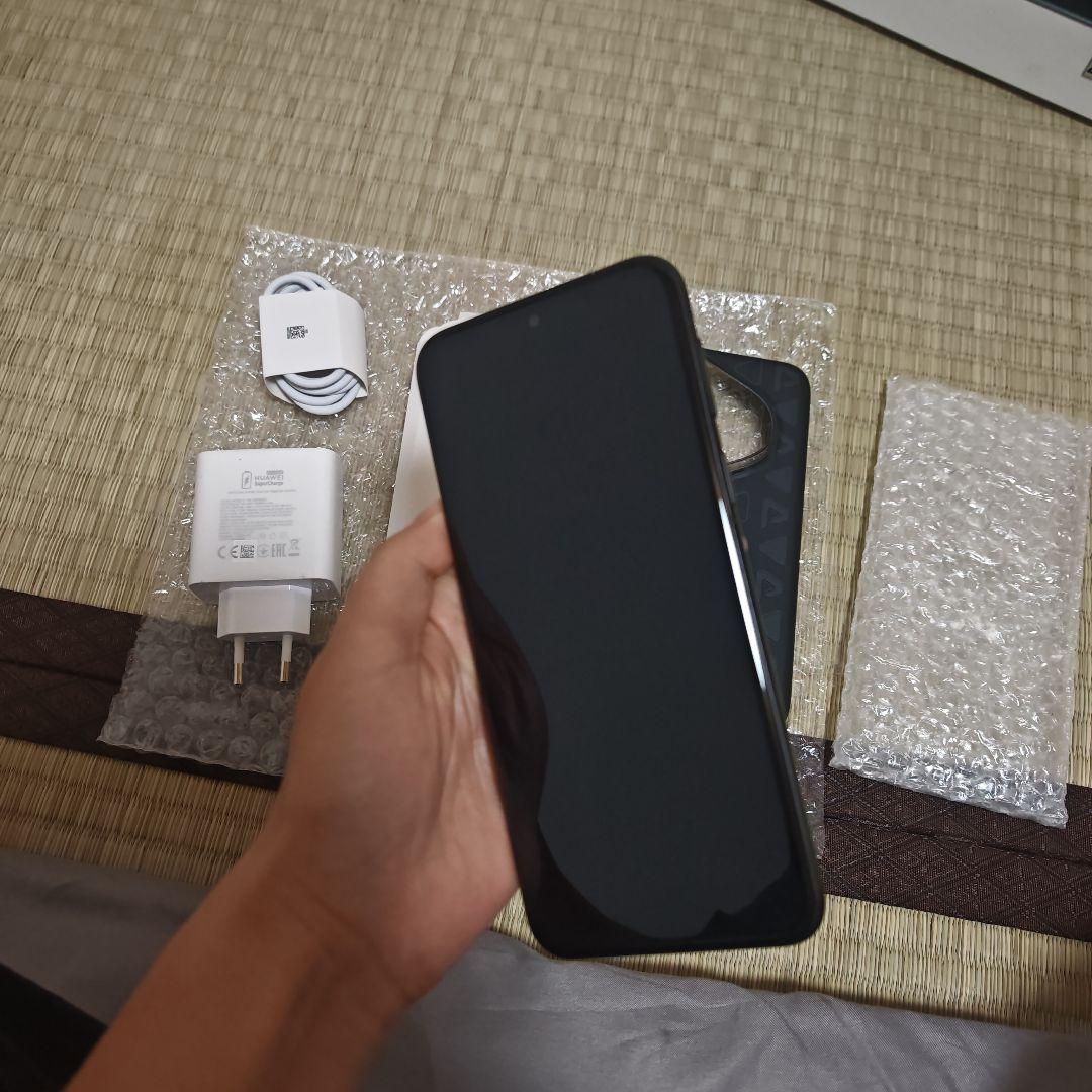 Huawei 80 ultra global本体 充電器 ケース付き