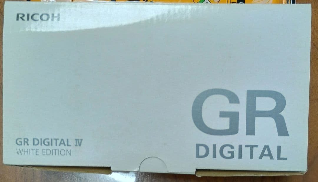 RICOH GR DIGITAL IV ホワイトエディション