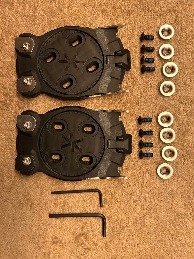 カラコラム　クイバーコネクター