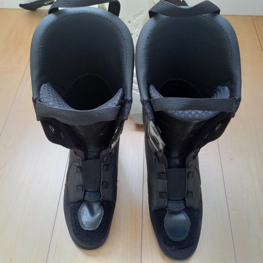 HEAD　ヘッド　スキーブーツ　WCR6　24.0/24.5