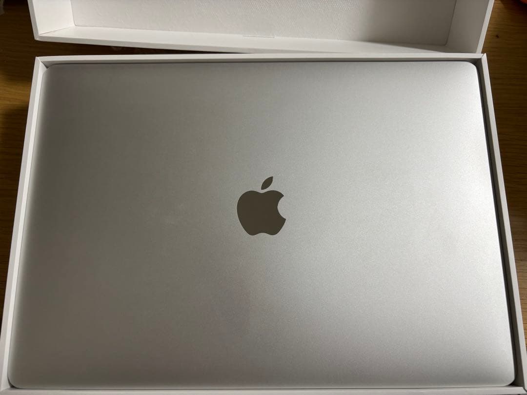【訳あり】MacBook Air M1 (16GB/1TB)シルバーCTOモデル
