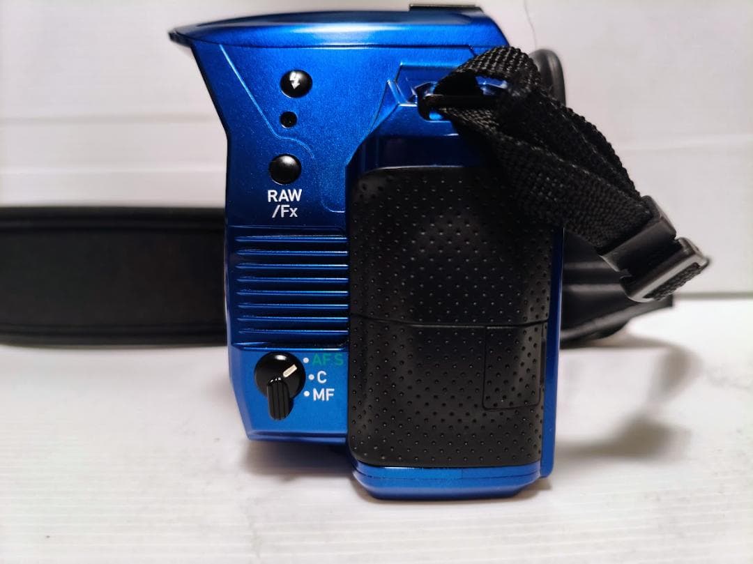 【黒死病対策】【内臓電池交換】ペンタックス　PENTAX K-30 青