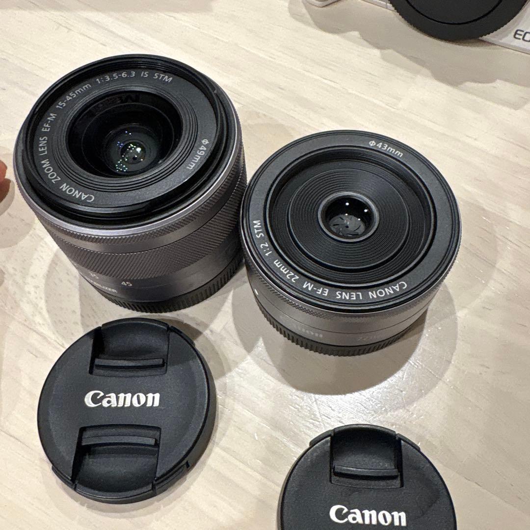 Canon EOS Kiss M ホワイト ダブルレンズキット wi-fi付き