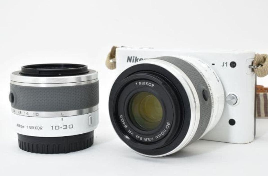 ニコン Nikon 1 J1 ダブルレンズキット　　※値下げしました！