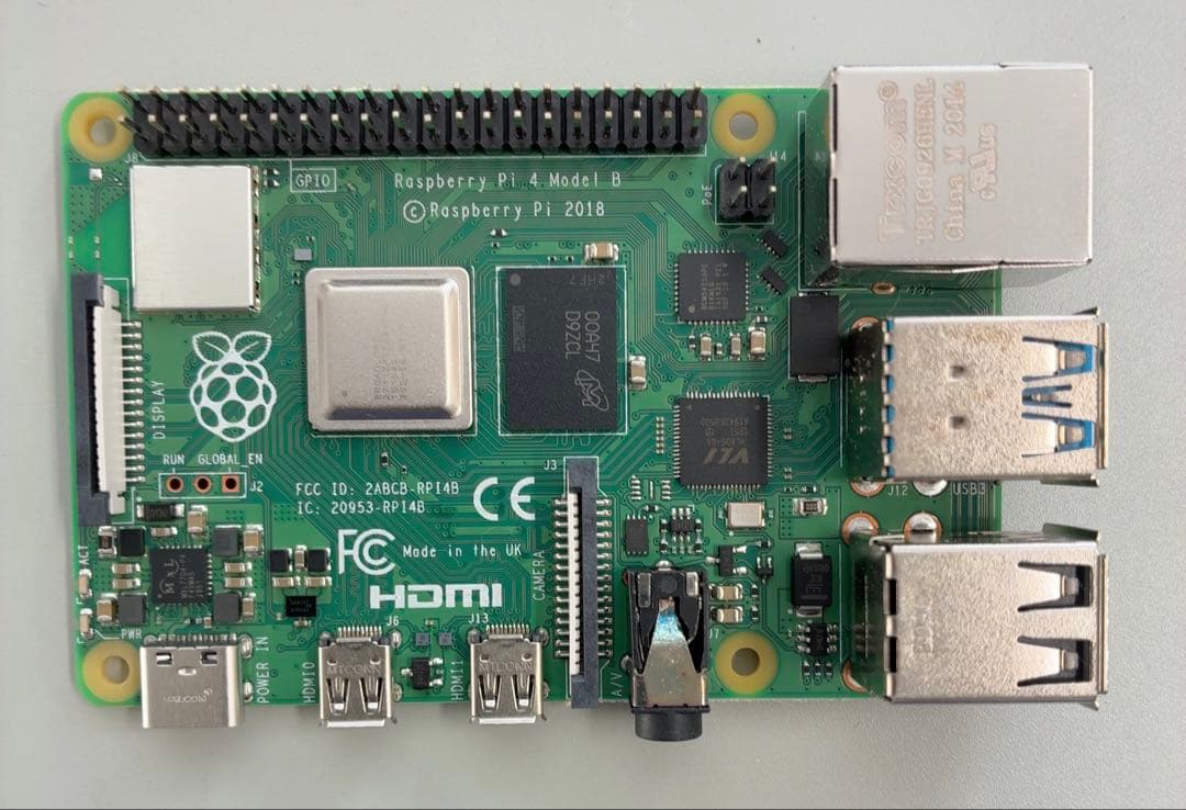Raspberry Pi 4 8GB＋カメラ＋ケース