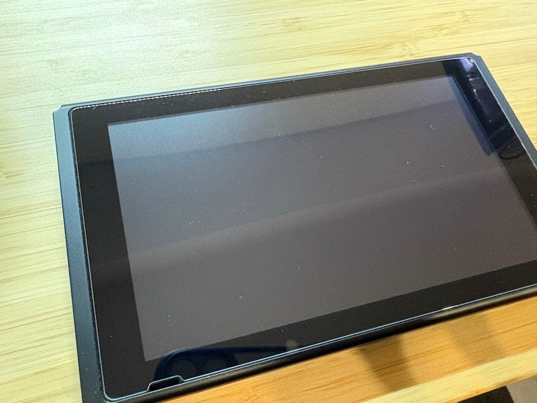 Nintendo Switch 本体　ホリパッドコントローラー付き