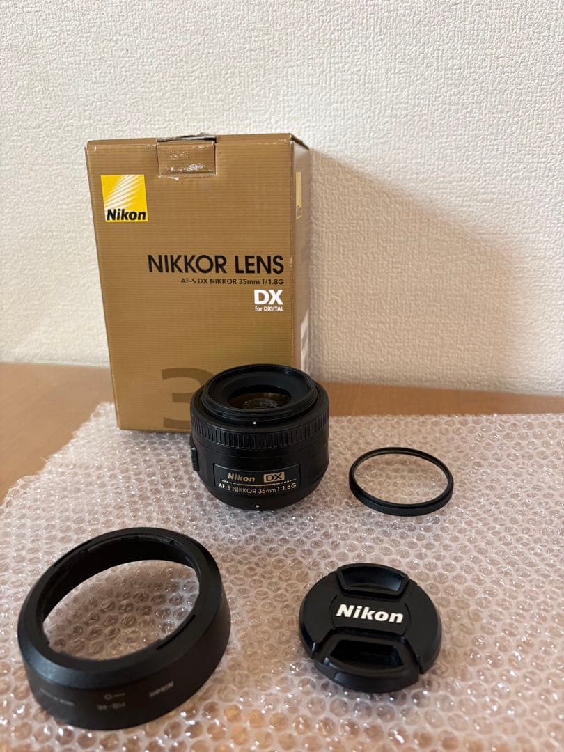 Nikon 35mm f/1.8G DX レンズ