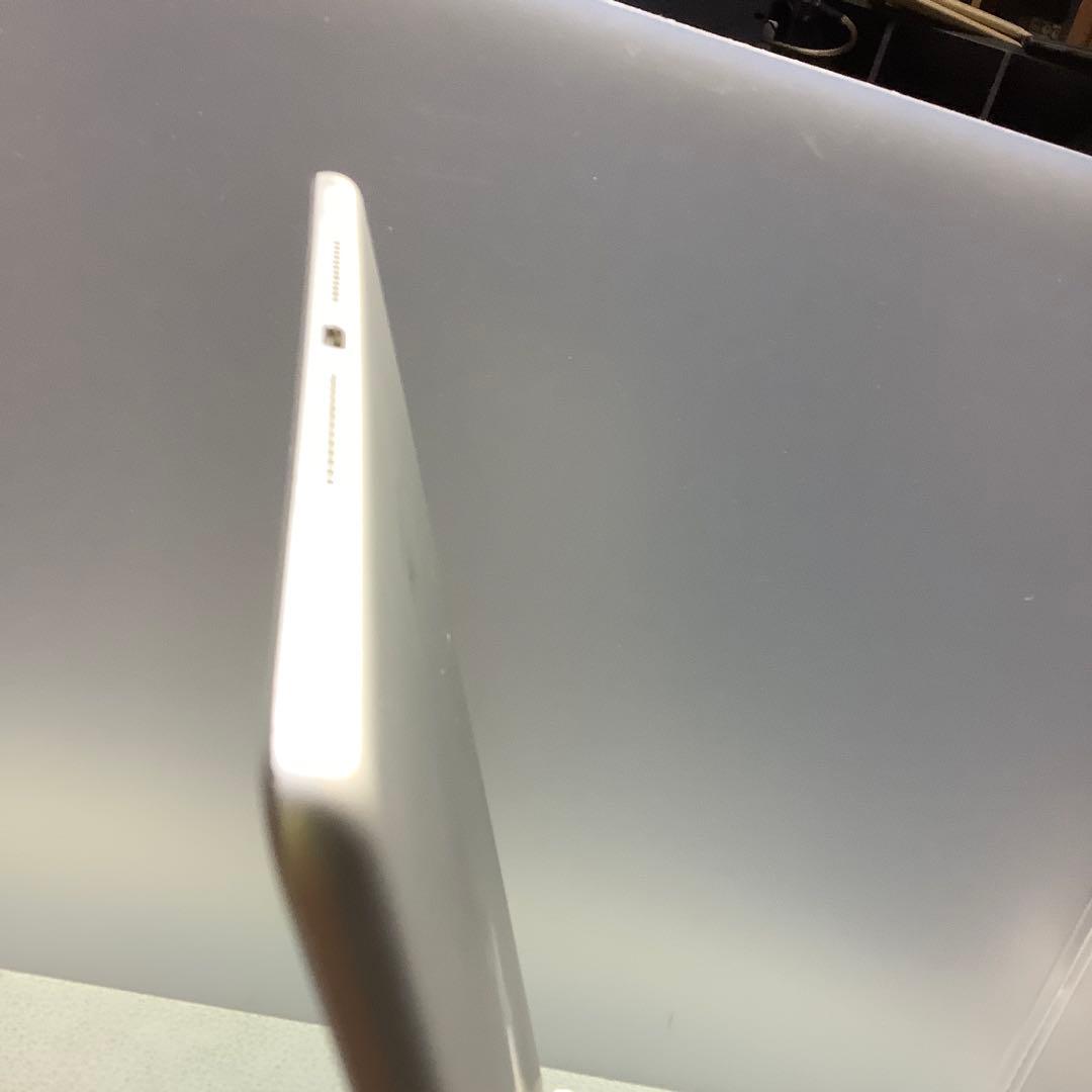 iPad 7世代128G wifi 94％　silver