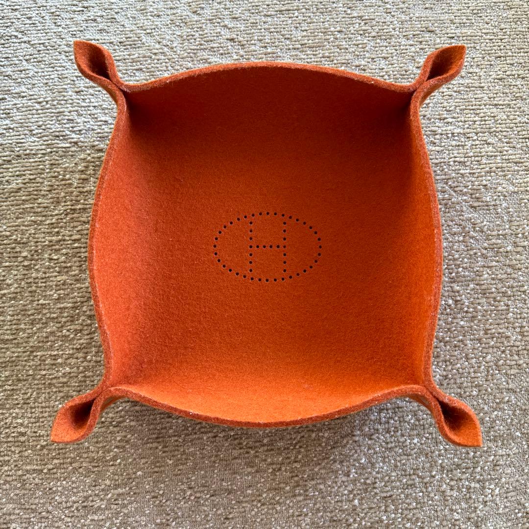 HERMESオレンジ フェルト　used