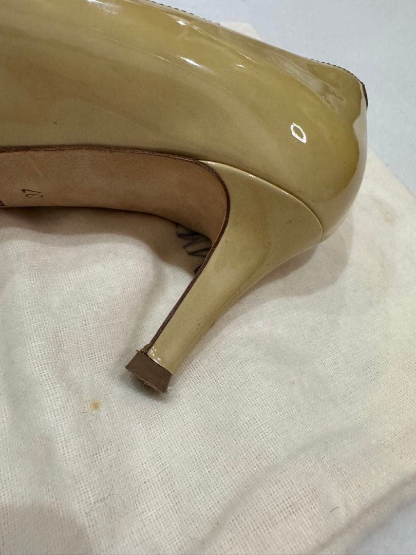 JIMMY CHOO24.0cm パンプス ベージュ エナメル