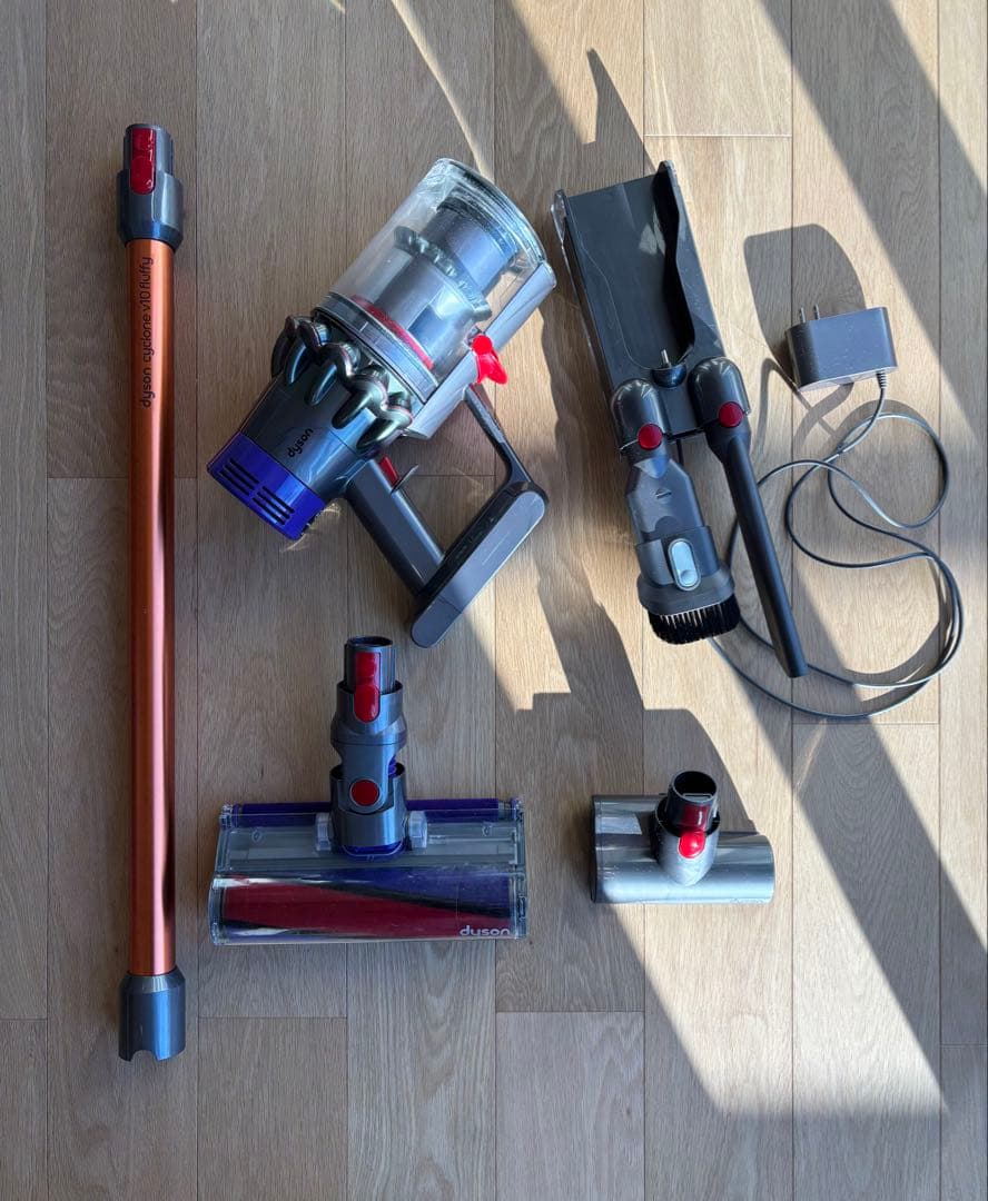 ダイソン Dyson V10 Fluffy SV12 FF