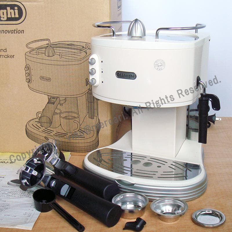 美品 デロンギ エスプレッソ・カプチーノメーカー ECM300J-E クリーム
